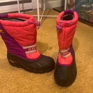Cerelle size four Youth girls winter boots